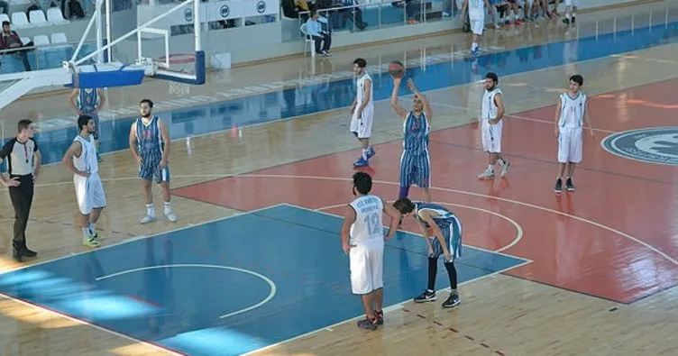 Karaman’da üniversitelerarası basketbol turnuvası başladı