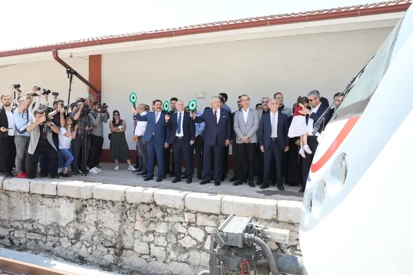 amasya-samsun-tren-seferleri-yeniden-basladi-1655812381436.jpg