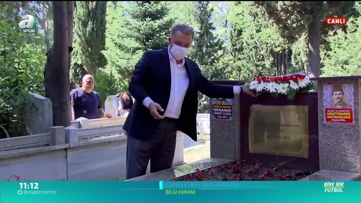 Ahmet Nur Çebi Ali Sami Yen'in kabrini ziyaret etti!