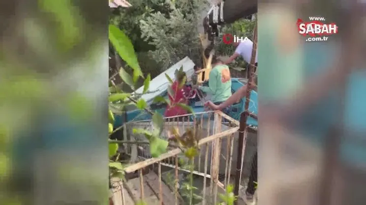 Mahalleli drift atanlardan dert yandı, otomobil evin bahçesine düştü | Video