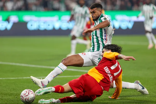 canli-super-ligde-konyaspor-galatasaray-maci-bir-gol-daha-geldi-1793381409616.jpg