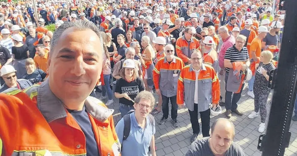 Demir Celik Iscileri Yurudu Avrupa Haberleri