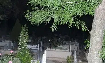 Son Dakika: Çorum’da mezarlıkta ağlayan kızla ilgili flaş iddia! Mezarlıkta gazeteciler karartı görüp, polisi harekete geçirdi