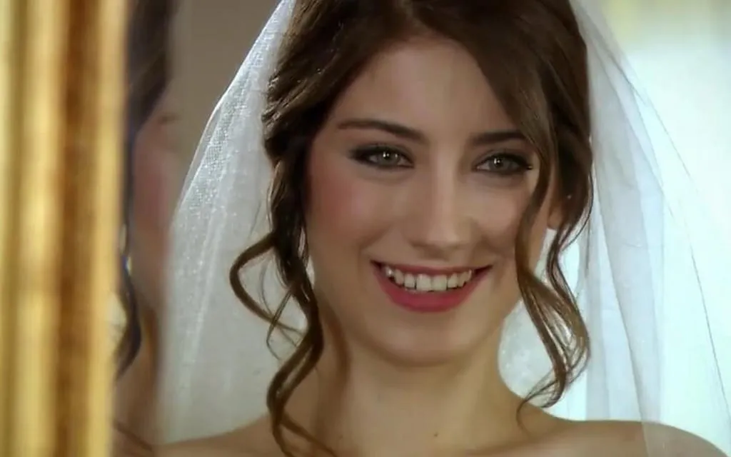 Hazal Kaya�nın şoke eden görüntüsü! Galeri Magazin