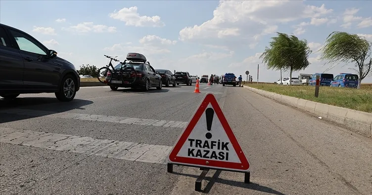 Konya’da otomobil devrildi: 4 yaralı