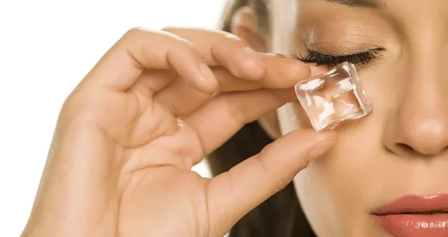 Buzun Cilde Faydaları Nelerdir? Buzu Yüzümüze Nasıl Uygulamalıyız?