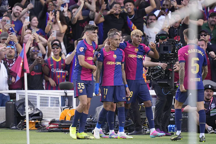 Dünyanın en iyi takımları açıklandı! Süper Lig ekiplerinin yeni yeri güncellendi...