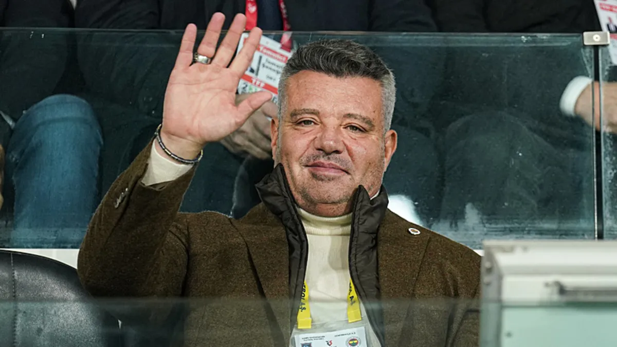 Fenerbahçe’de ipler kopmak üzere! Ayrılık talebini yönetime bildirdi… – Galeri Fenerbahçe’de ipler kopmak üzere! Ayrılık talebini yönetime bildirdi… – Galeri