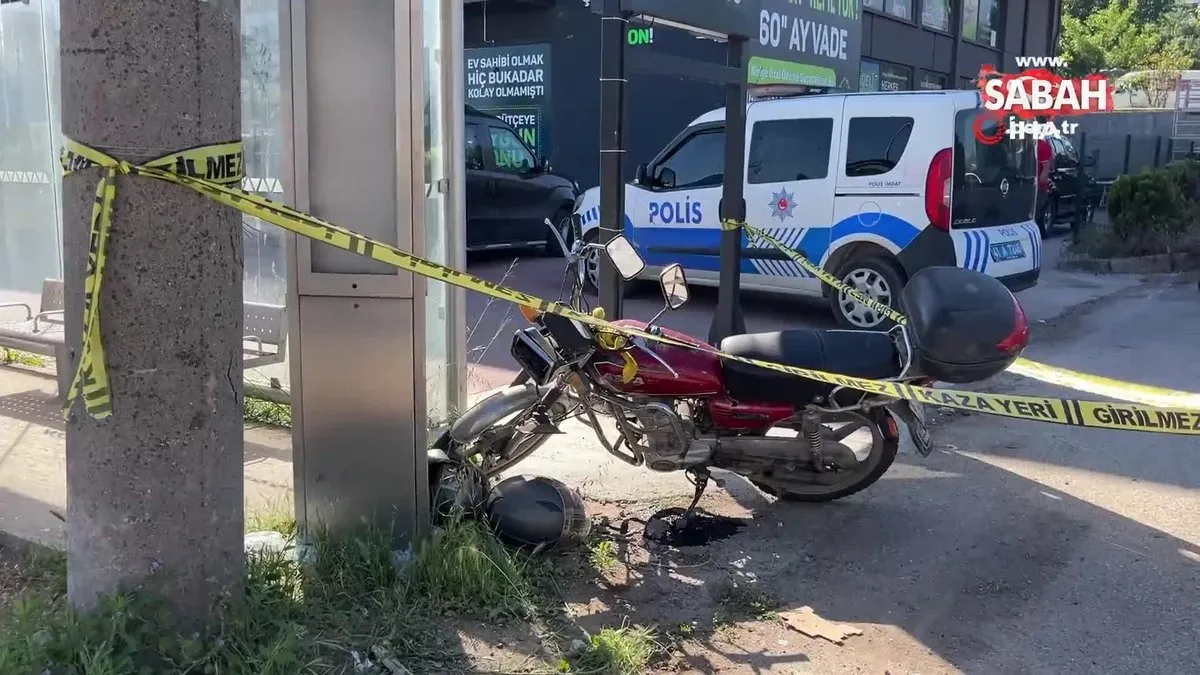 Emniyet şeridinde ilerleyen motosiklet ciple çarpıştı: 1'i ağır 2 yaralı | Video
