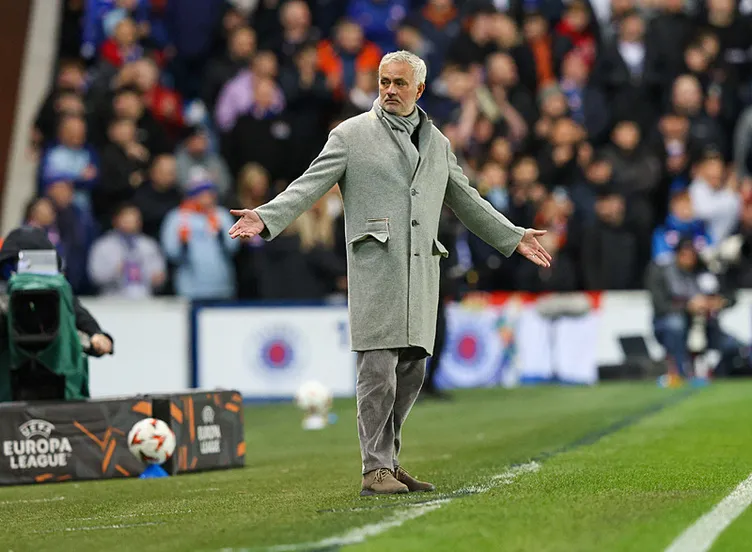 Son dakika haberi: Fenerbahçe’de Mourinho görüşme odasına! Sarı-lacivertlilerin geleceği şekilleniyor...
