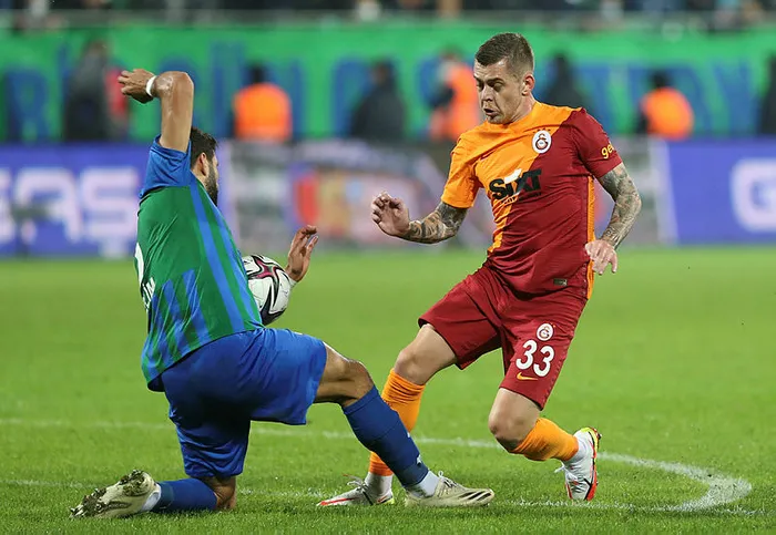 Son dakika: Galatasaray Rizespor karşısında son saniyede kazandı! Rize'de nefes kesen maç... - Son Dakika Spor Haberleri