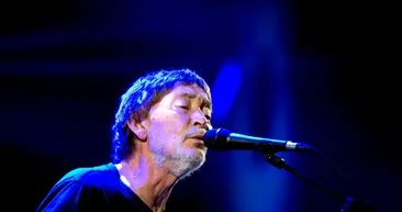 Bir dizi sağlık sorunu yaşamıştı: Dünyaca ünlü şarkıcıdan acı haber! Chris Rea 74 yaşında hayatını kaybetti...