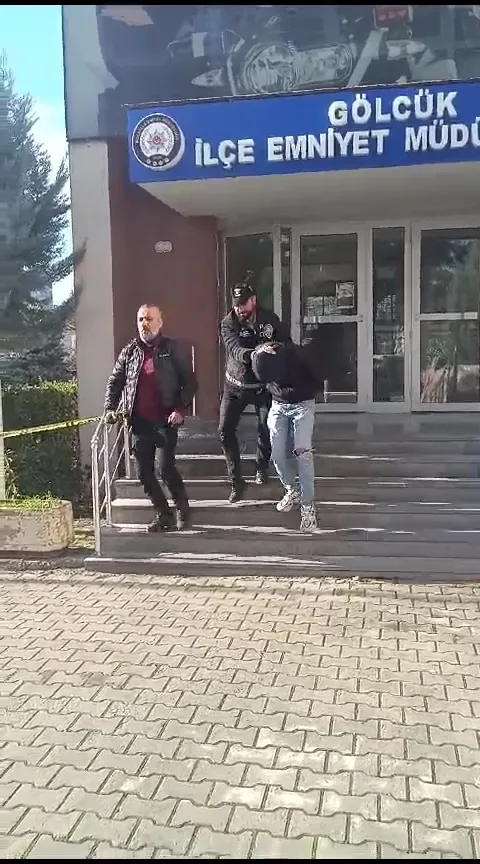 kasten-oldurme-sucundan-araniyordu-golcukte-yakalandi-1735064223074.jpg