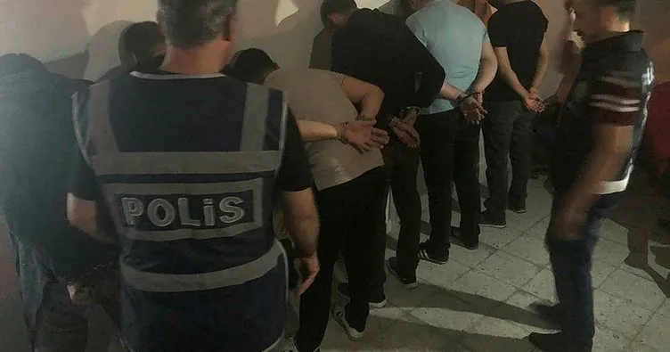 Ankara’da eğlence merkezine baskın! 36 kişiye corona virüs cezası...