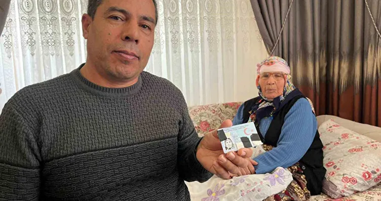 Kimlikte dünyanın en yaşlı insanları arasında...