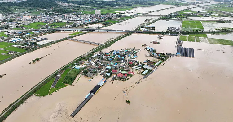 Güney Kore sele teslim oldu: 4 ölü