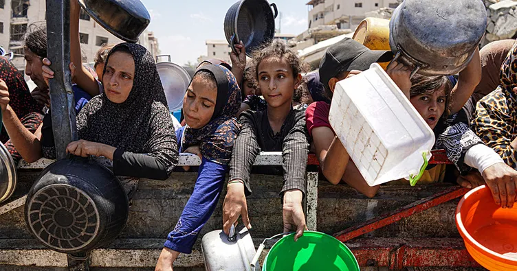 İngiltere’den İsrail’e sert tepki: Tel Aviv Gazze’de felakete neden oldu