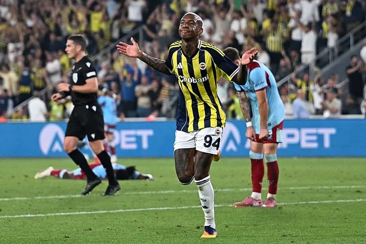 Dirk Kuyt, Benfica eşleşmesi öncesi SABAH Spor’a açıkladı: Alınan gösterişli galibiyet iyi bir mesaj...