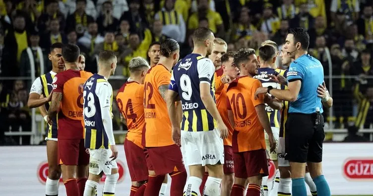 Son dakika haberi: Galatasaray - Fenerbahçe derbisinde kavga! Futbolcular ısınmada birbirine girdi