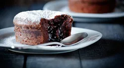 10 dakikada akışkan sufle nasıl yapılır? Bu tarifle ilk denemede tutturacaksınız