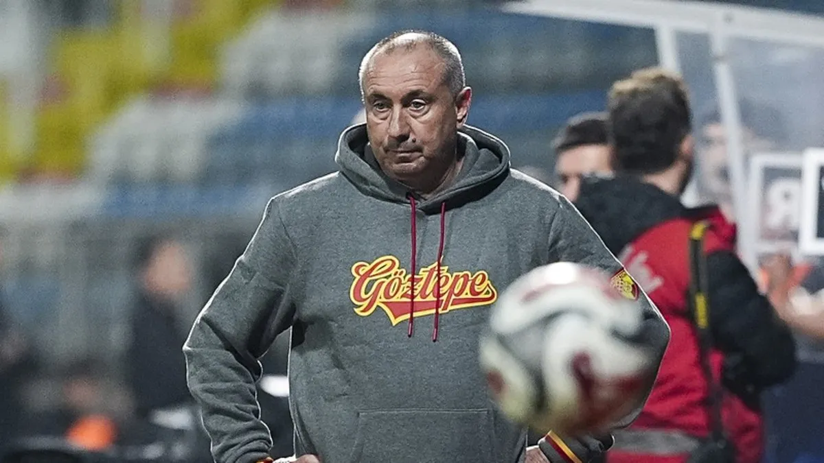 Stanimir Stoilov: “İyi oyunculardan kurulu rakibimize karşı değerli bir galibiyet aldık” Stanimir Stoilov: “İyi oyunculardan kurulu rakibimize karşı değerli bir galibiyet aldık”