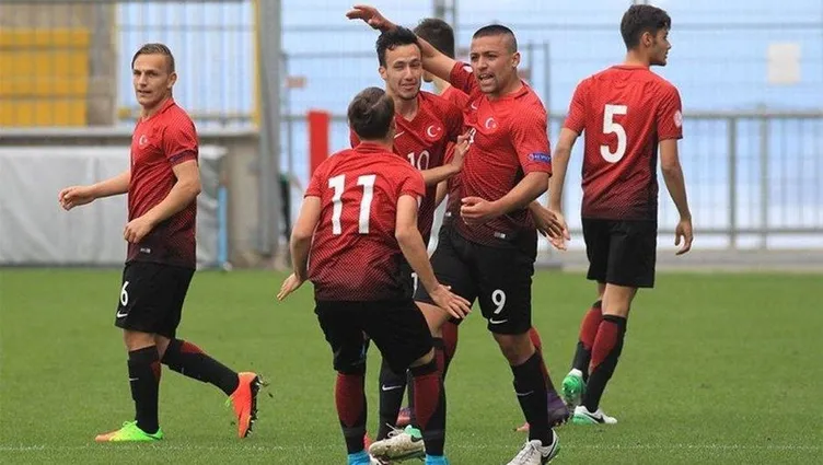 Rıdvan Dilmen, Arda Turan'ın gideceği takımı işaret etti!