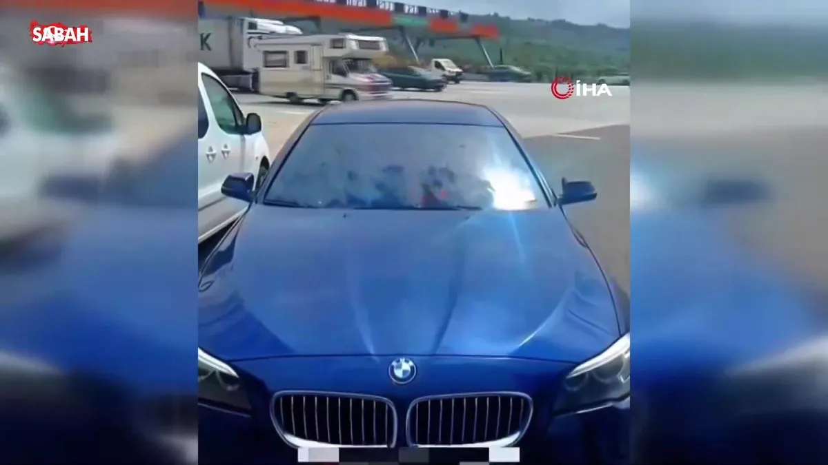 Lüks otomobiline çakar takıp gezen sürücünün ehliyetine el konuldu | Video
