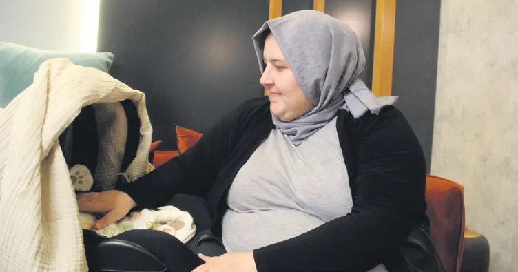 Ölümü riske alıp 172 kiloda anne oldu