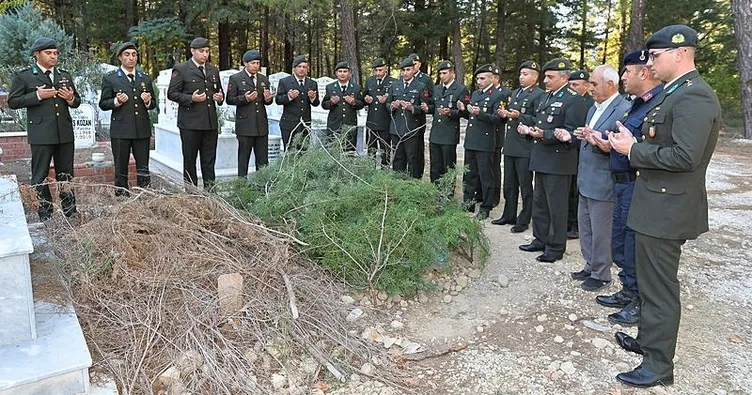 Mehmetçik Döndü Teyze’sini unutmadı
