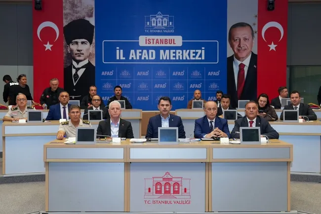 istanbulda-afet-koordinasyon-toplantisi-duzenlendi-1792092560078.jpg