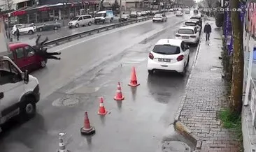 Ataşehir’de yolun karşısına geçmeye çalışan üç öğrenciye araç çarptı #istanbul