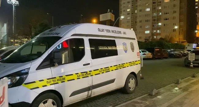 son-dakika-istanbulda-aile-katliami-19-yasindaki-kizini-oldurdu-esini-agir-yaraladi-her-yerde-araniyor-1775793085973.jpg