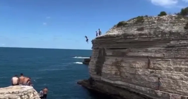 Yasağa rağmen, ölümle dans ediyorlar!