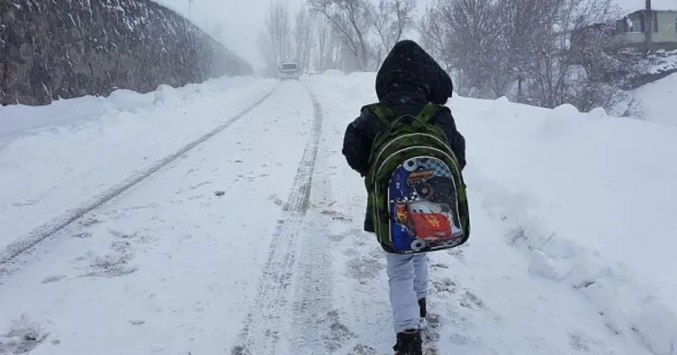 Kırşehir’de kar yağışı nedeniyle eğitime  1 gün ara verildi