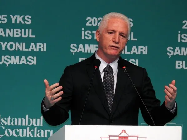 2025-yks-istanbul-sampiyonlari-bulusmasinda-basarili-ogrenciler-biraraya-geldi-1754064803894.jpg