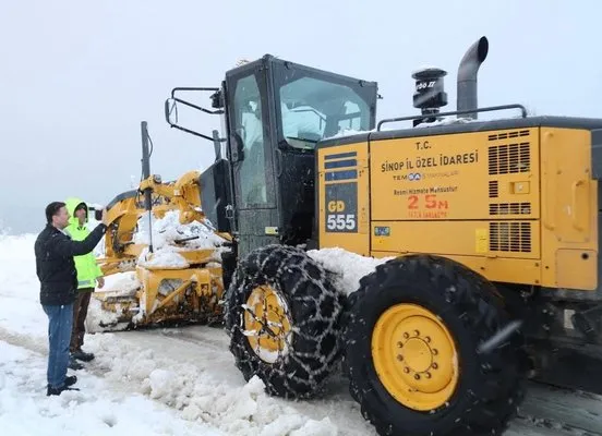 Sinop’ta 195 köy yolu kardan kapalı