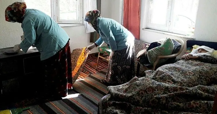 Hisarcık’ta korunmaya muhtaç yaşlılara evde bakım hizmeti veriliyor