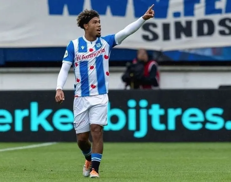 Transferde yeni model Gabriel Sara: Cimbom, genç yıldızla görüşmelere başladı! Milan van Ewijk...