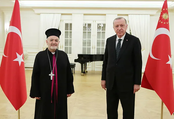 Başkan Erdoğan: Burası sizin de ülkeniz gelip sahip çıkın