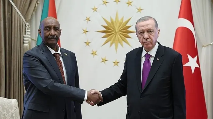 son-dakika-baskan-erdogan-sudan-egemenlik-konseyi-baskani-abdulfettah-el-burhan-ile-gorustu-1734087337269.jpg