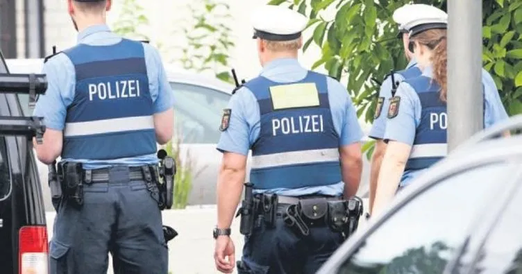Almanya’da 36 eve sosyal medya baskını