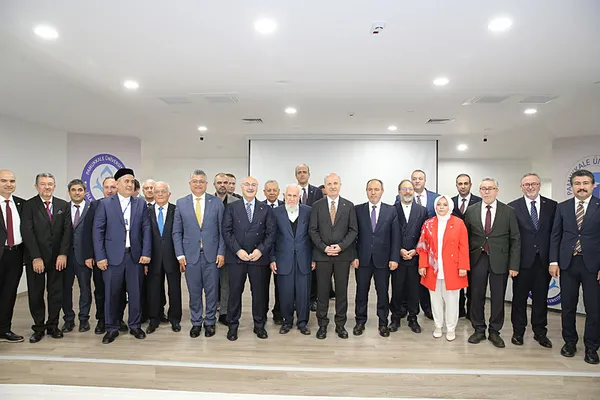 yok-baskani-ozvar-imam-buhari-sempozyumunda-hadis-ilmini-anlatti-1791548202525.jpg YÖK Başkanı Özvar İmam Buhari sempozyumunda hadis ilmini anlattı!
