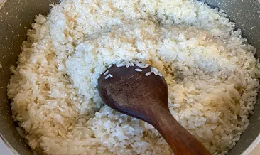 Tane tane dökülen pirinç pilavının sırrı meğer buradaymış! Tam ölçülü, tam kıvamında efsane tarif…