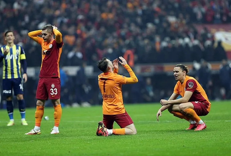 Son dakika Galatasaray transfer haberleri: Florya’da panik! Gençler bir bir kaçıyor...