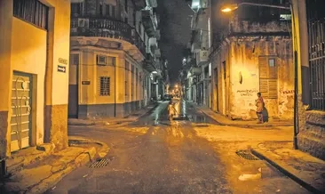 Saat kaç olursa olsun evine gel kızım