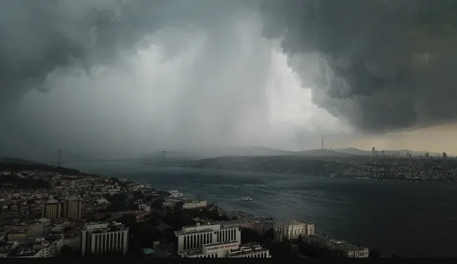 son-dakika-meteoroloji-uyardi-9-ilde-firtina-alarmi-istanbul-icin-saat-verildi-1763446142652.jpg
