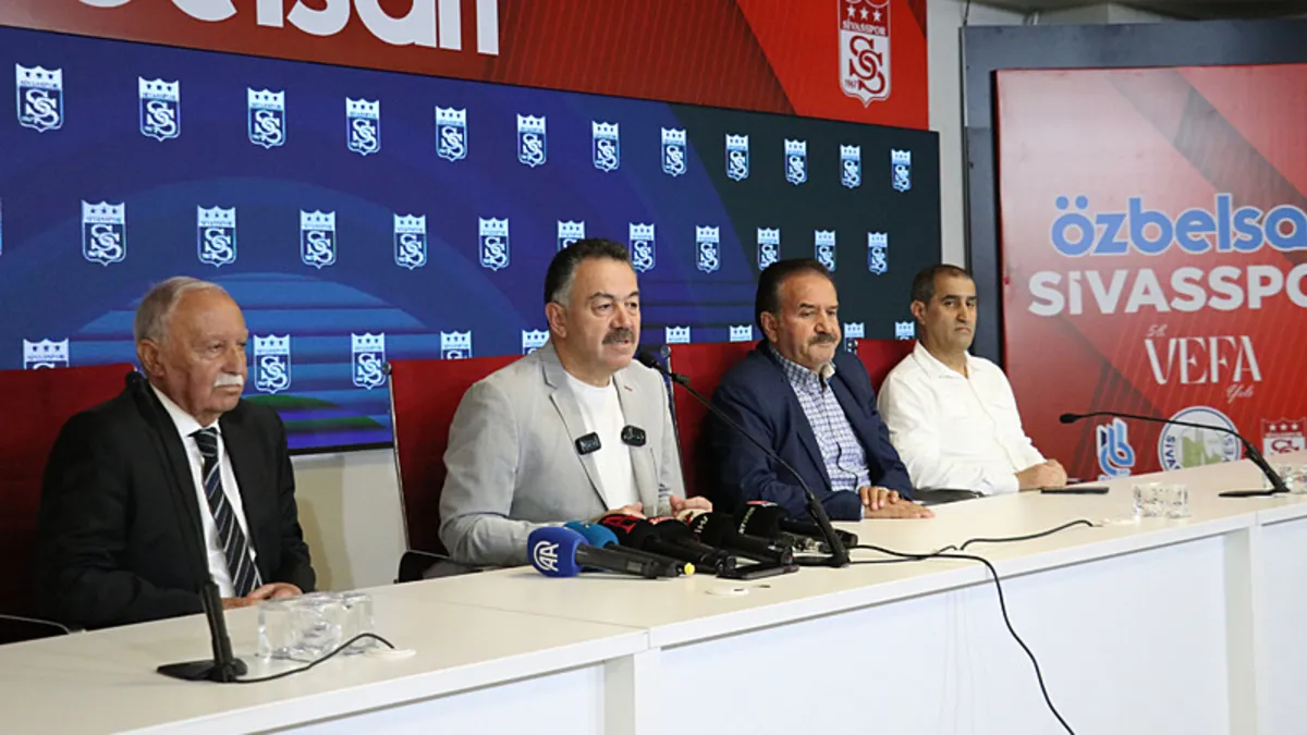 Sivasspor divan üyesi Çağlayan’dan iddialara sert tepki! Sivasspor divan üyesi Çağlayan’dan iddialara sert tepki!