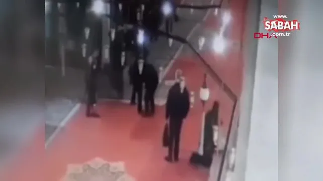 Fatih Camii'ndeki bıçaklı saldırının görüntüsü ortaya çıktı | Video