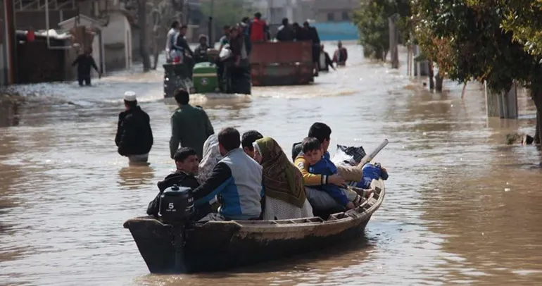 İran’ı sel vurdu: 5 ölü