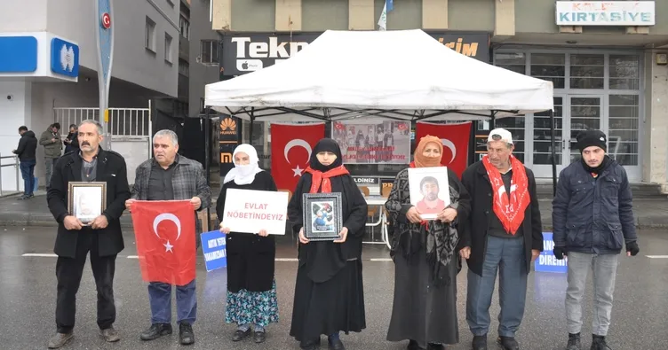 HDP önünde evlat nöbeti sürüyor